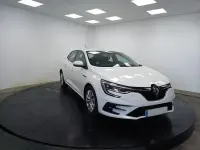 Usado Renault Mégane II Life 115 CV (84 kW) 2021 Blanco Berlina