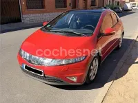 Usado Honda Civic Executive 140 CV (102 kW) 2006 Rojo Berlina