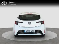 Usado Toyota Corolla Active 140 CV (102 kW) 2024 Blanco Monovolumen