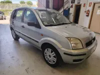 Usado Ford Fusion 100 CV (73 kW) 2002 Azul Utilitario