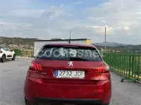 Usado Peugeot 308 Access 92 CV (67 kW) 2015 Rojo Berlina