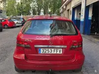 Usado Mercedes B180 109 CV (80 kW) 2006 Rojo Monovolumen