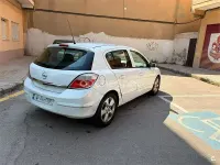 Usado Opel Astra Enjoy 100 CV (73 kW) 2005 Blanco Berlina