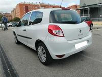 Usado Renault Clio IV Business 75 CV (55 kW) 2012 Blanco Berlina