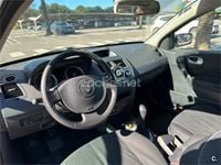 Usado Renault Mégane II Authentique 80 CV (58 kW) 2004 Negro Berlina