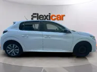 Usado Peugeot 208 Active 101 CV (74 kW) 2023 Blanco Utilitario