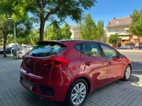 Usado Kia Ceed GT 90 CV (66 kW) 2017 Granate Berlina