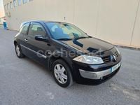 Usado Renault Mégane II Authentique 100 CV (73 kW) 2005 Negro Berlina