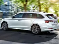 Usado Skoda Octavia Selection 150 CV (110 kW) 2024 Gris Familiar