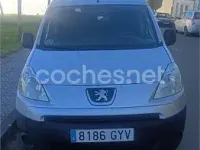 Usado Peugeot Partner Tepee Outdoor 90 CV (66 kW) 2010 Gris / plata Monovolumen