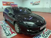 Usado Renault Laguna III GT 150 CV (110 kW) 2013 Negro Familiar