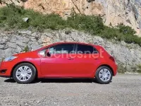 Usado Toyota Auris 90 CV (66 kW) 2008 Rojo Utilitario