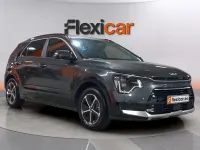 Usado Kia Niro 141 CV (103 kW) 2023 Gris SUV
