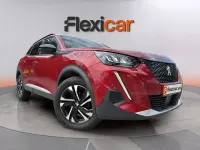 Usado Peugeot 2008 Allure 131 CV (96 kW) 2023 Rojo SUV