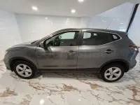 Usado Nissan Qashqai Acenta 140 CV (102 kW) 2022 Gris / plata SUV