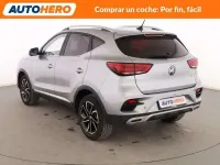 Usado MG ZS Luxury 111 CV (81 kW) 2023 Gris SUV