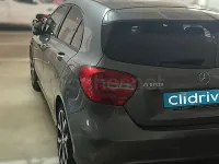 Usado Mercedes A180 Style 109 CV (80 kW) 2012 Gris / plata Utilitario
