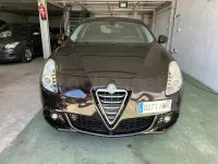 Usado Alfa Romeo Giulietta Distinctive 105 CV (77 kW) 2012 Marrón Utilitario