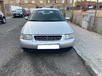 Usado Audi A3 Ambiente 110 CV (80 kW) 2000 Gris / plata Utilitario