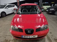 Usado Seat Ibiza 75 CV (55 kW) 2003 Rojo Utilitario