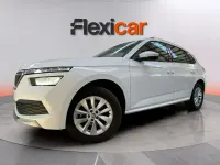 Usado Skoda Kamiq Selection 116 CV (85 kW) 2024 Blanco SUV