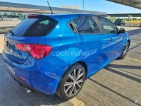 Usado Alfa Romeo Giulietta Veloce 170 CV (125 kW) 2019 Azul Utilitario