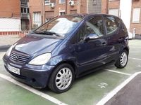 Usado Mercedes A160 Elegance 102 CV (75 kW) 2003 Azul Utilitario
