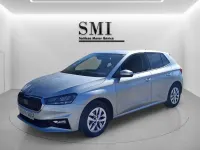 Usado Skoda Fabia 95 CV (69 kW) 2024 Gris Utilitario