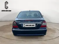Usado Mercedes E320 Avantgarde 224 CV (164 kW) 2007 Azul Berlina