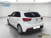 Usado Kia Rio 86 CV (63 kW) 2020 Blanco Berlina