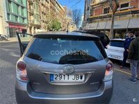 Usado Toyota Verso Advance 112 CV (82 kW) 2014 Gris / plata Monovolumen