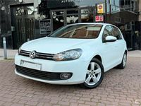 Usado VW Golf VII Advance 105 CV (77 kW) 2012 Blanco Berlina
