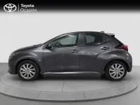 Usado Toyota Yaris Hybrid Active 116 CV (85 kW) 2024 Gris grafito Berlina
