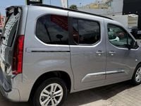 Usado Toyota Proace Verso Active 110 CV (80 kW) 2023 Gris / plata Familiar