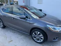 Usado DS Automobiles DS4 Style 120 CV (88 kW) 2015 Gris Utilitario