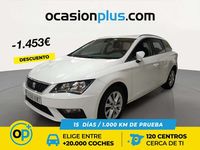 Usado Seat Leon Style 130 CV (95 kW) 2019 Blanco Familiar