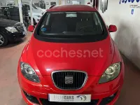 Usado Seat Altea XL Style 105 CV (77 kW) 2012 Rojo Monovolumen