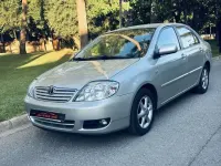 Usado Toyota Corolla Terra 116 CV (85 kW) 2005 Plateado Utilitario