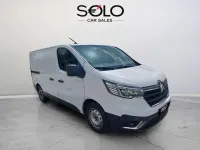 Usado Renault Trafic 131 CV (96 kW) 2022 Blanco Monovolumen