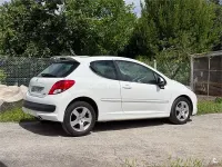 Usado Peugeot 207 Sport 90 CV (66 kW) 2009 Blanco Berlina