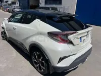 Usado Toyota C-HR Advance 122 CV (89 kW) 2018 Blanco SUV