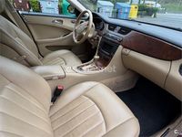 Usado Mercedes CLS320 224 CV (164 kW) 2006 Granate Berlina
