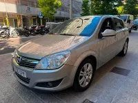 Usado Opel Astra Edition 110 CV (80 kW) 2009 Beige Berlina