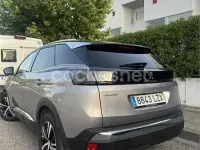 Usado Peugeot 3008 Allure 130 CV (95 kW) 2022 Gris / plata SUV
