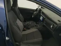 Usado Toyota Auris Hybrid Active 136 CV (100 kW) 2017 Azul Familiar