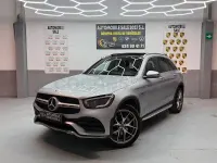 Usado Mercedes GLC300e 306 CV (225 kW) 2021 Gris / plata SUV