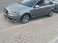 Usado Audi A3 Sportback Attraction 105 CV (77 kW) 2011 Gris / plata Utilitario