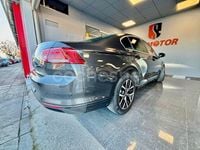 Usado VW Passat Executive 150 CV (110 kW) 2021 Gris / plata Berlina
