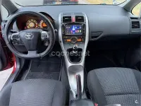 Usado Toyota Auris Active 126 CV (92 kW) 2010 Granate Utilitario
