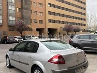 Usado Renault Mégane II Dynamique 120 CV (88 kW) 2006 Gris / plata Berlina